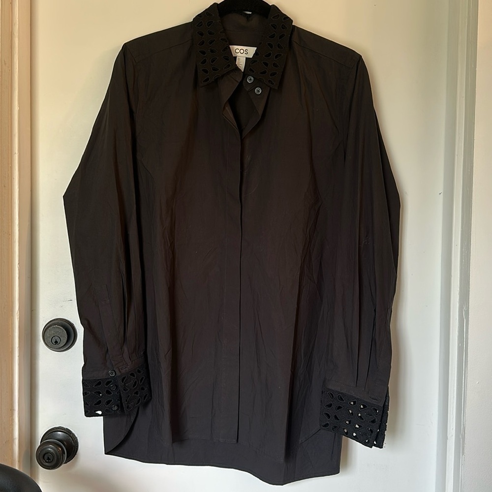 COS Long Sleeve Button Down Shirt black eyelet cuff collar Size 8